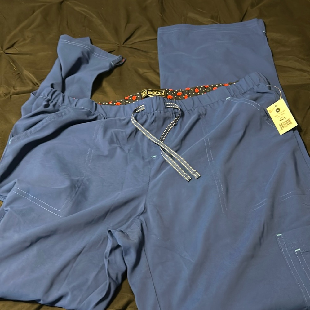 Large petite koi basics scrub pants never worn